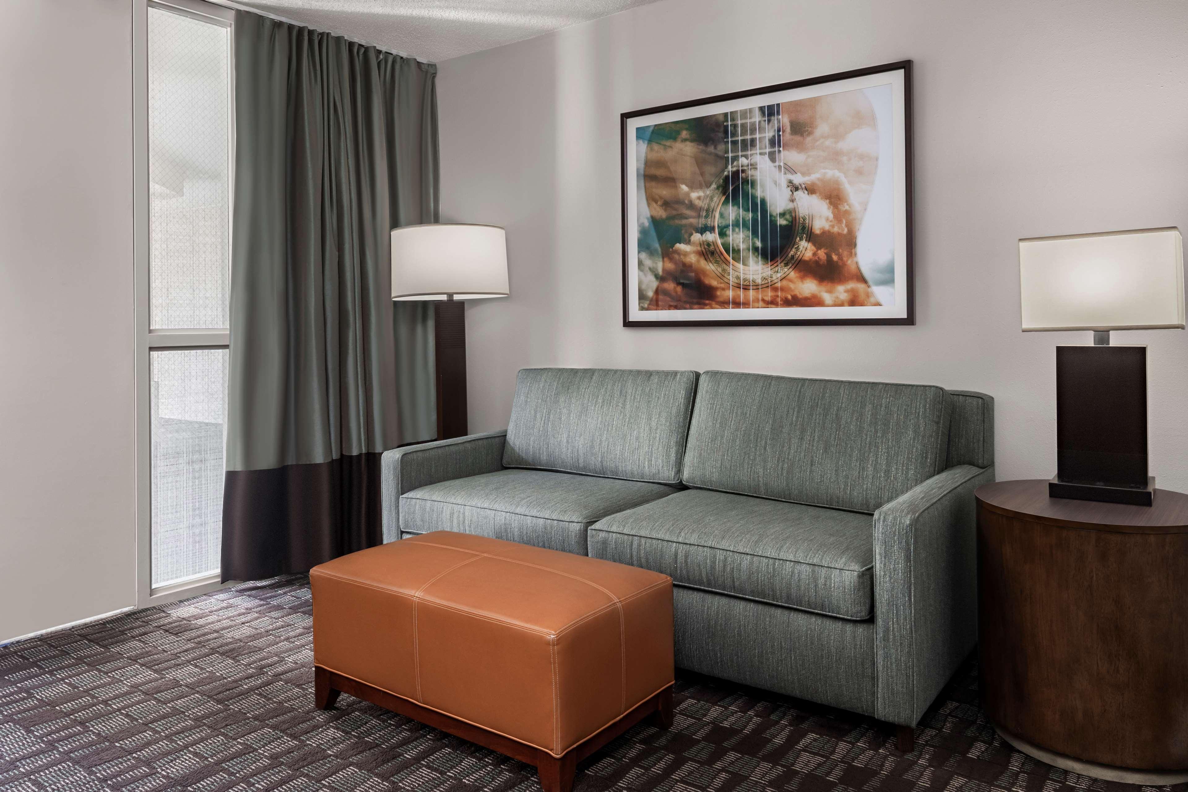 Embassy Suites By Hilton Nashville Airport Eksteriør bilde