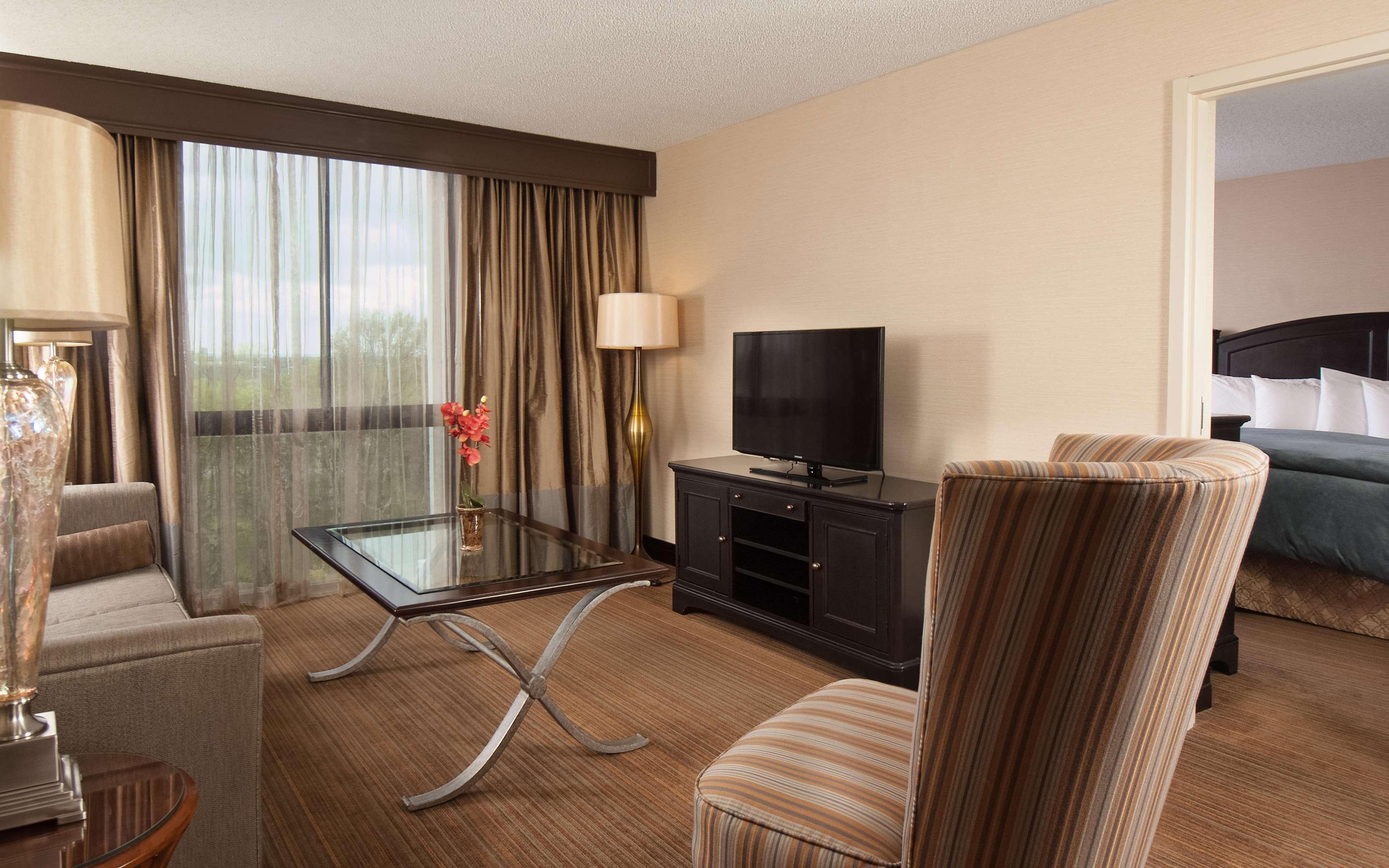 Embassy Suites By Hilton Nashville Airport Eksteriør bilde