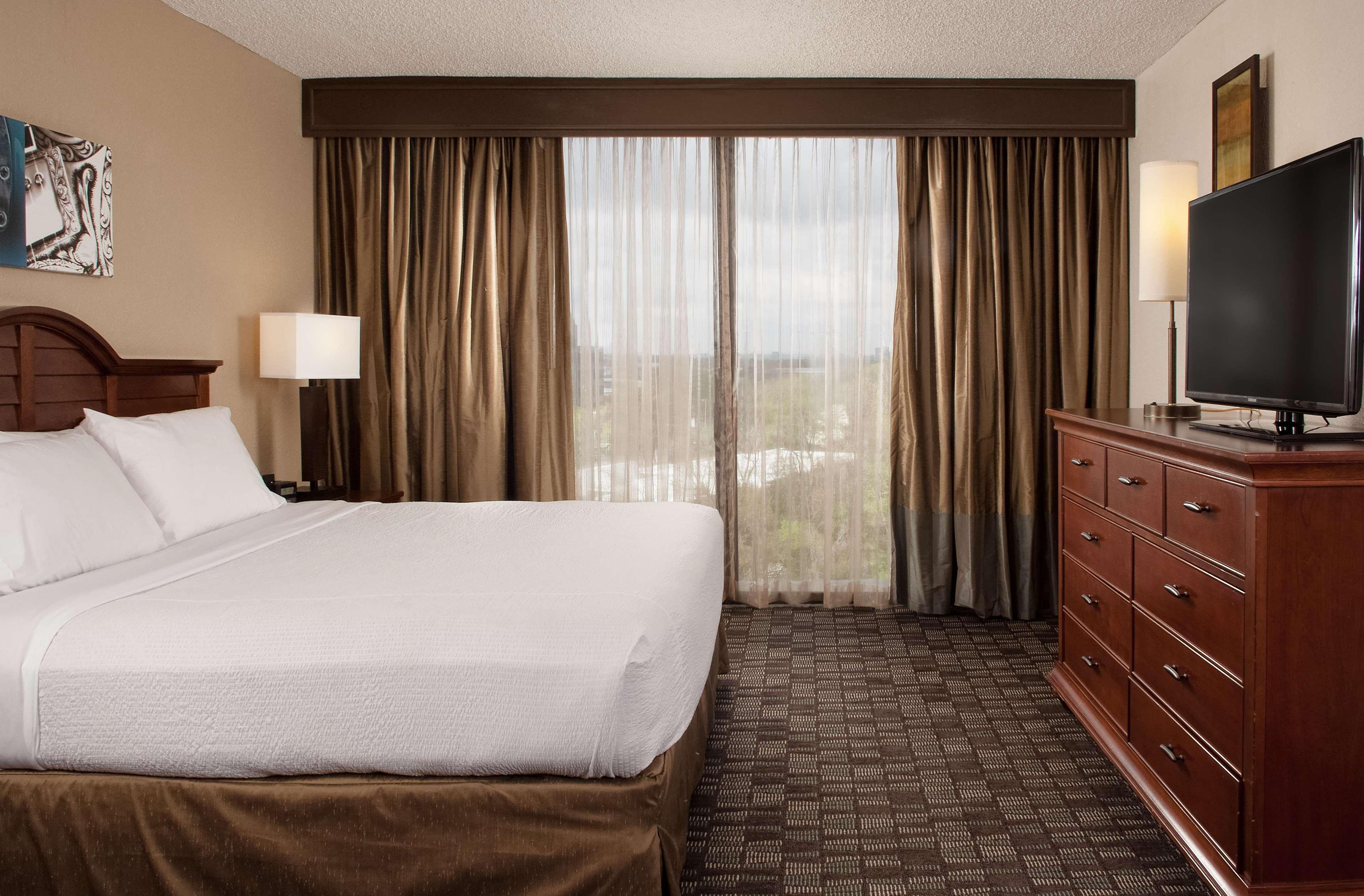 Embassy Suites By Hilton Nashville Airport Eksteriør bilde