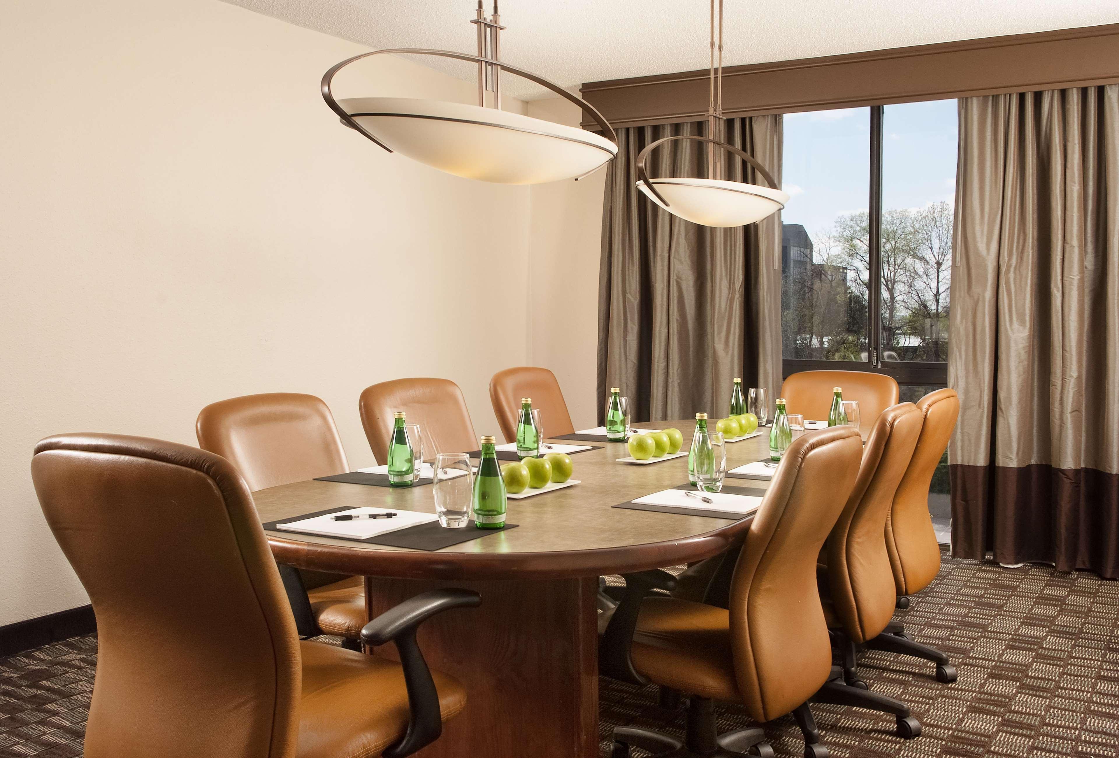 Embassy Suites By Hilton Nashville Airport Eksteriør bilde