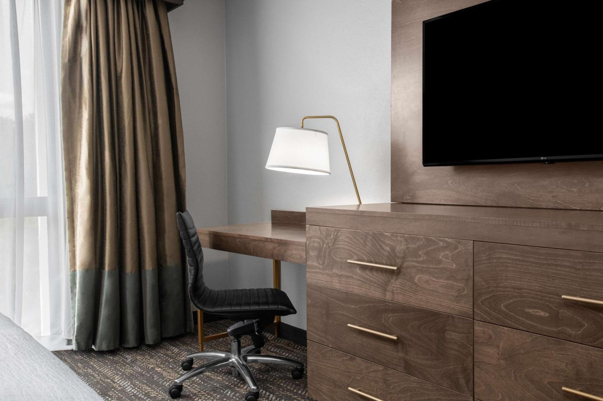 Embassy Suites By Hilton Nashville Airport Eksteriør bilde