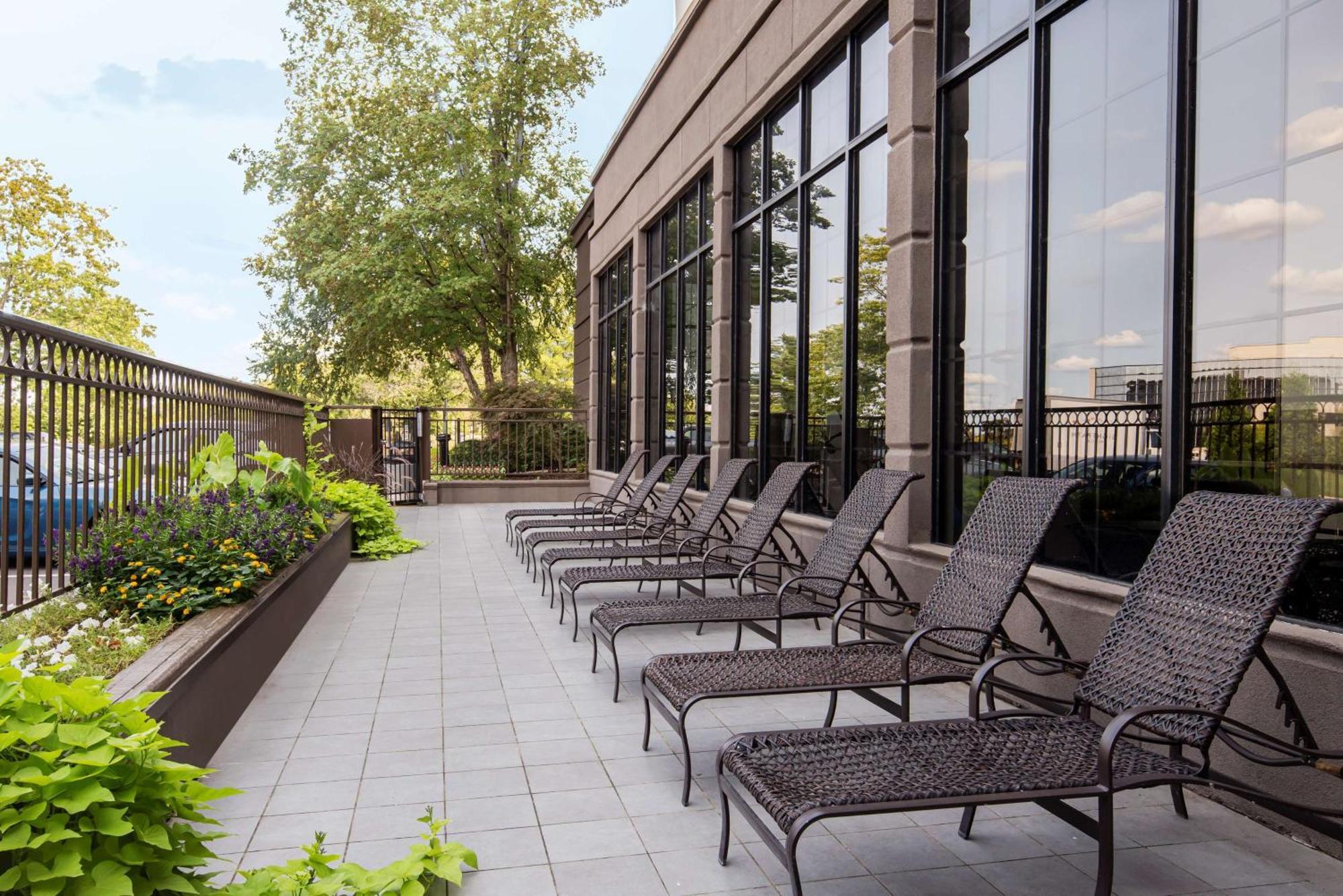 Embassy Suites By Hilton Nashville Airport Eksteriør bilde